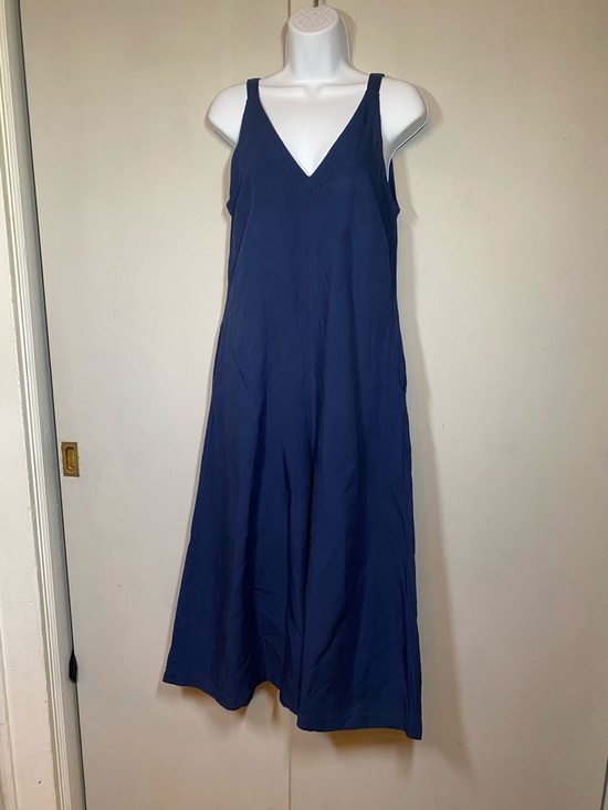 Uniqlo Dresses & Skirts - Uniqlo Deep Navy V-Neck Sleeveless Maxi Dress